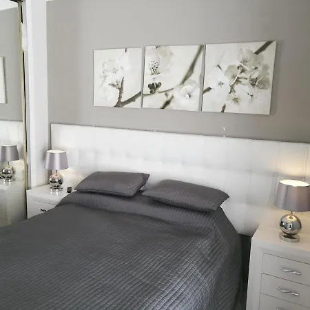 Casa Romero - Beautiful Villa, Corner By Pools,resort Facilities, Full Kitchen, 3 Terraces, Internet Villa *