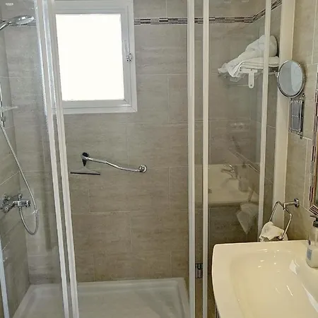 Вілла Casa Romero - Beautiful Villa, Corner By Pools,resort Facilities, Full Kitchen, 3 Terraces, Internet Марбелья